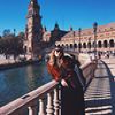 Kaat  is looking for a Room / Apartment / Studio in Gent