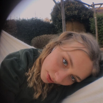 Helena is looking for a Studio in Gent