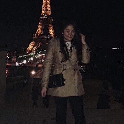 Daisy To zoekt een Kamer / Appartement / Studio in Gent