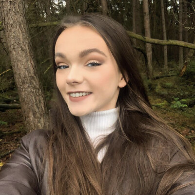 Nele zoekt een Kamer / Appartement / Studio in Gent