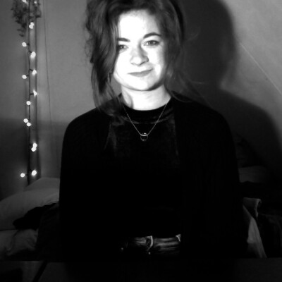 Nadia zoekt een Kamer / Appartement / Studio in Gent