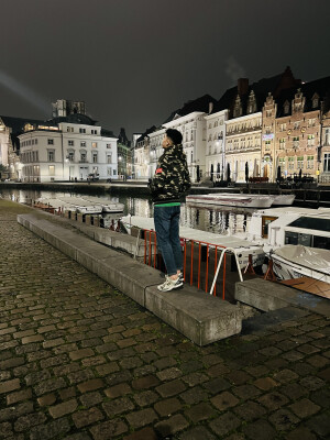 Ibaida nm zoekt een Kamer / Appartement / Studio in Gent